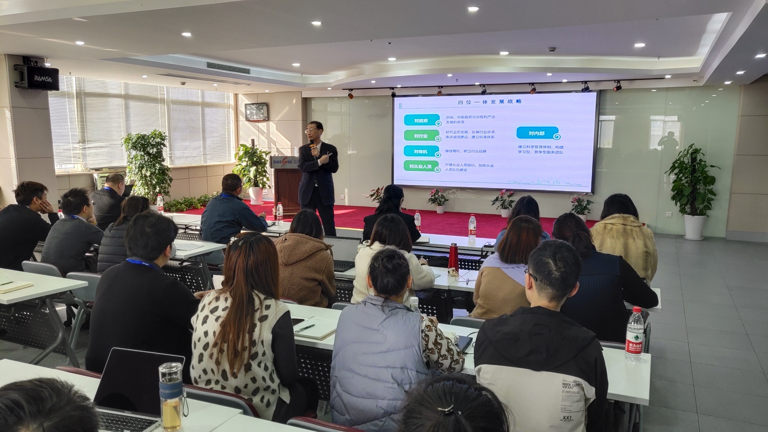 1639128472131397.jpg 1639128472131397.jpg