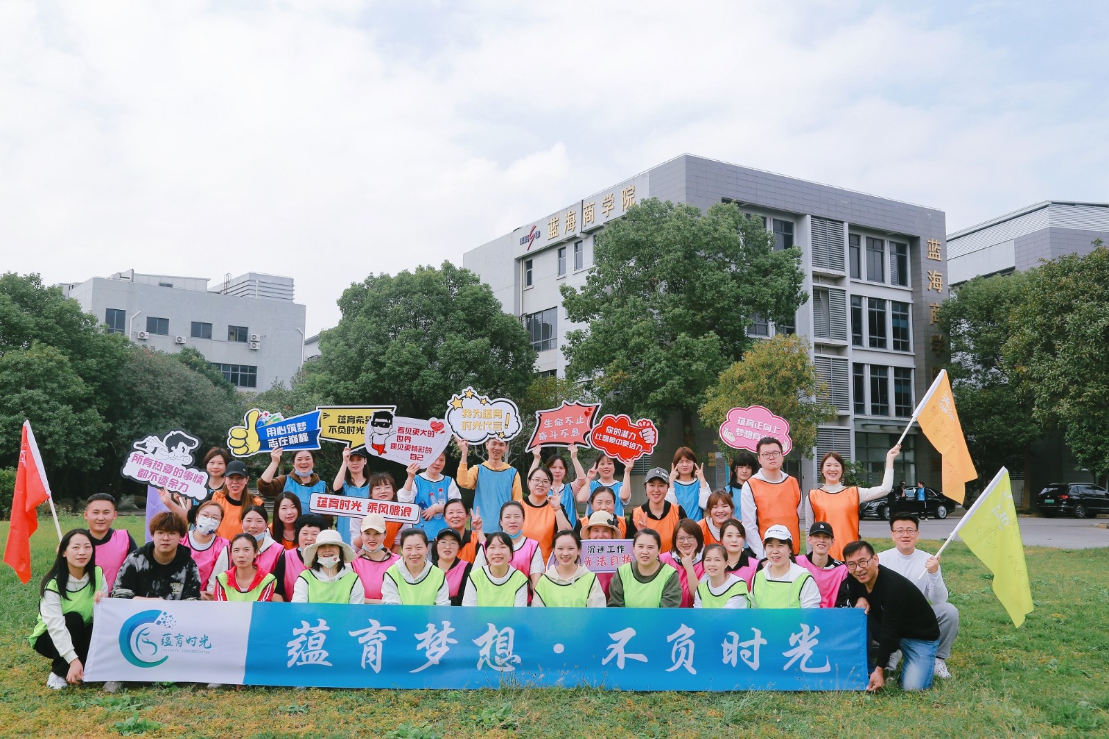 1667989255579853.jpg 1667989255579853.jpg