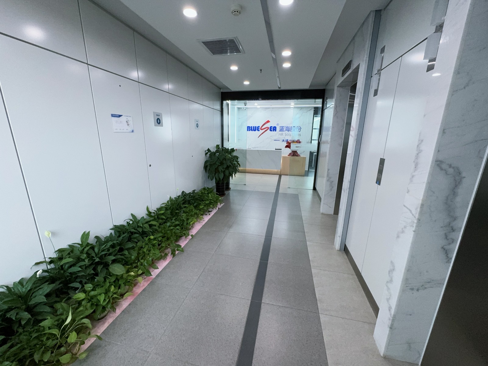 1723454068650210.jpg 1723454068650210.jpg