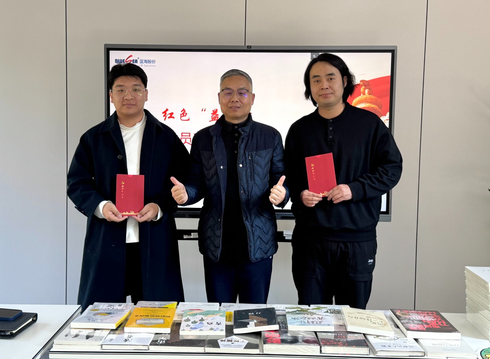 1764840825110686.jpg 1764840825110686.jpg